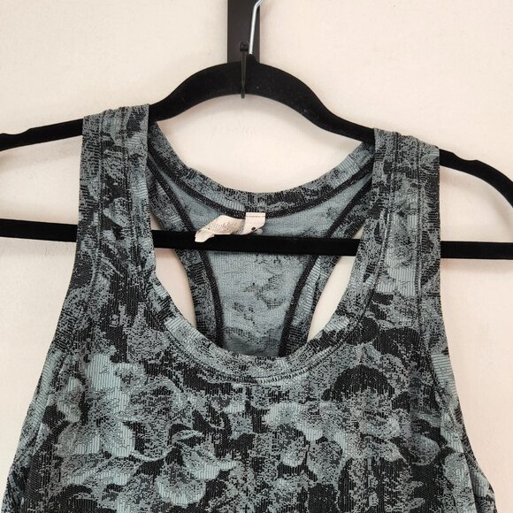 NWOT BUNDLE (2) Athleta Workout Tank Top Short Sleeve Shirt Activewear Pink M - Picture 11 of 16